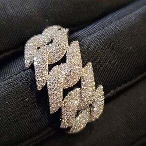 1.42CTW VVSD Moissanite Ring in .925 Sterling Silver. Size 10